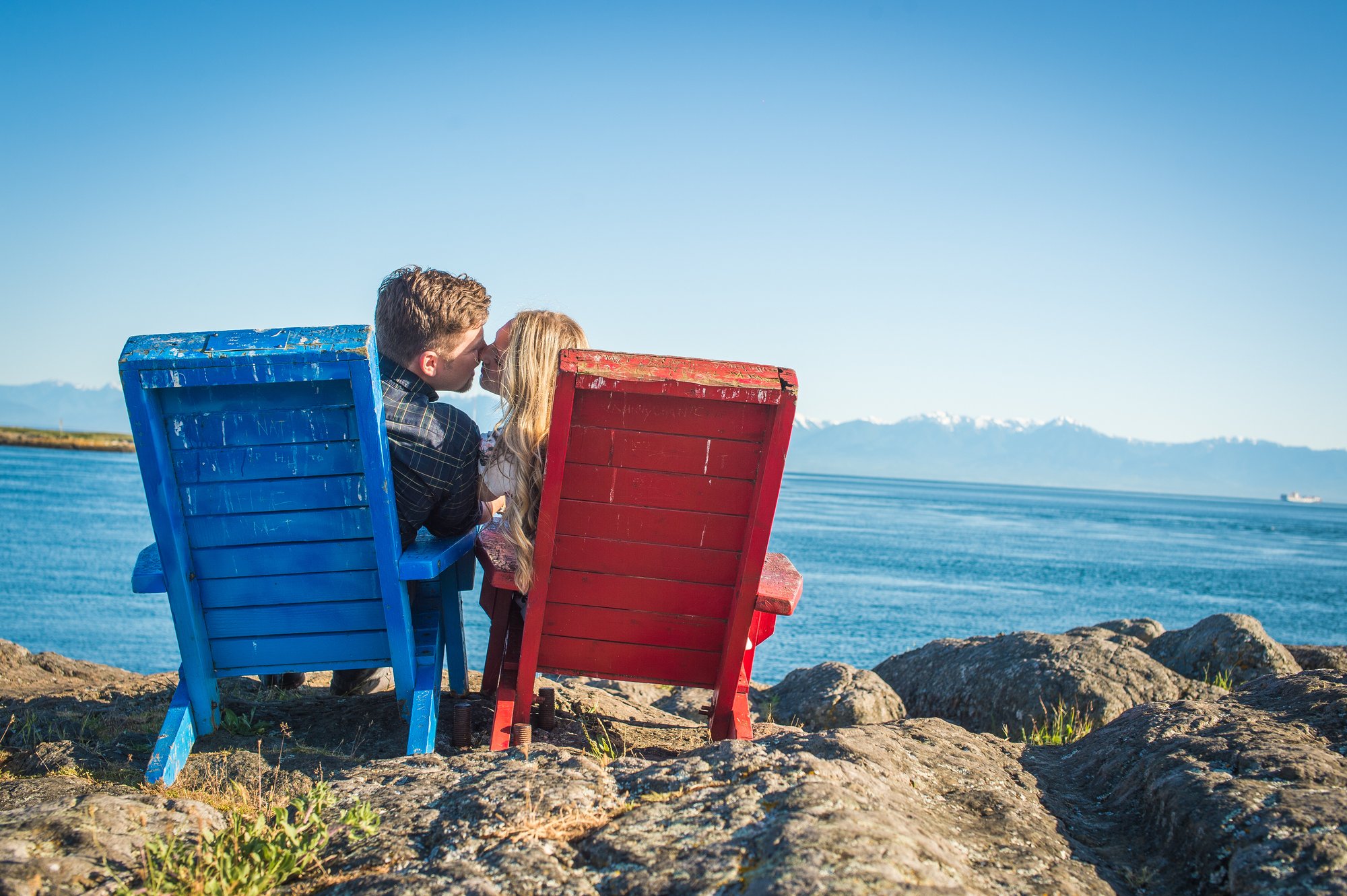 Alik and Amanda together during their engagement session at Beacon Hill Park in Victoria